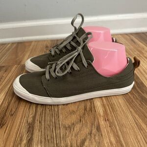 Reef Women's 8165 Girls Walled Low Canvas Sneaker Shoes Army green size 8